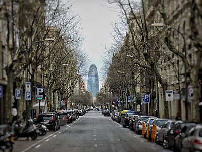 Un 80% d'edificis de Barcelona són deficients energèticament i això encareix la factura