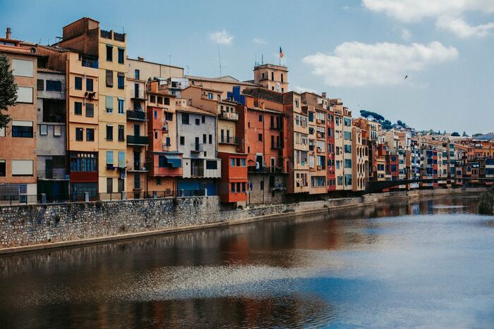 Girona confia «ser més restrictiu en alguns àmbits» amb la nova normativa d'habitatges turístics